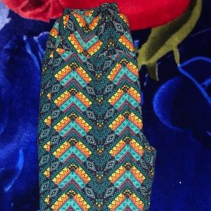 Os Aztec Lularoe leggings